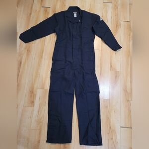 Bulwark men's size 38 (Medium) FR navy blue coveralls, in like new condition